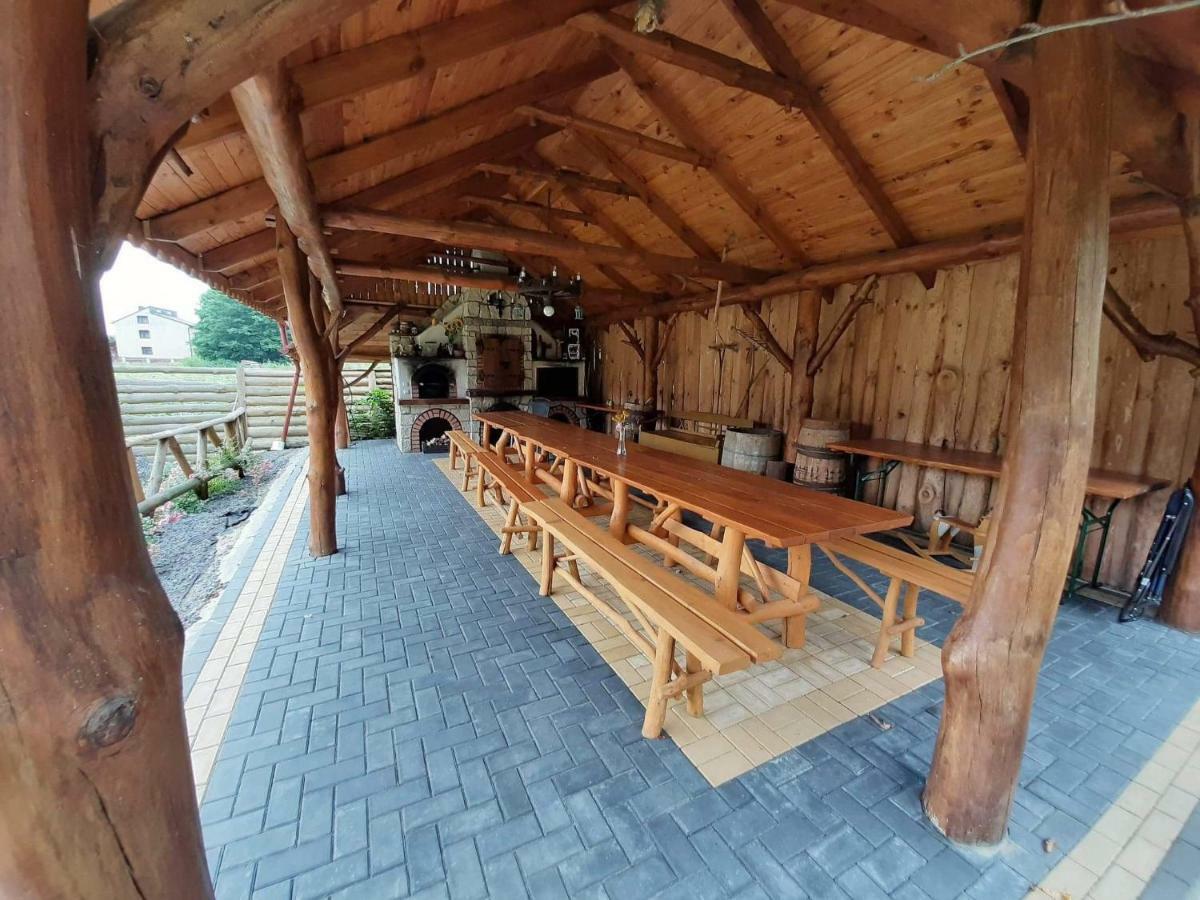 Gospodarstwo Agroturystyczne Pod Lasem Maria Plazio Narol Ngoại thất bức ảnh