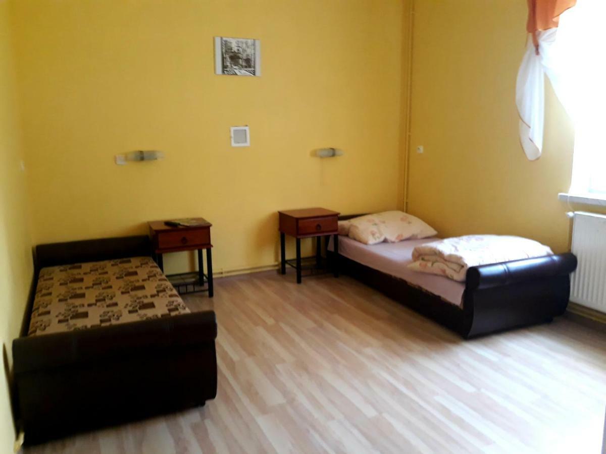 Gospodarstwo Agroturystyczne Pod Lasem Maria Plazio Narol Ngoại thất bức ảnh