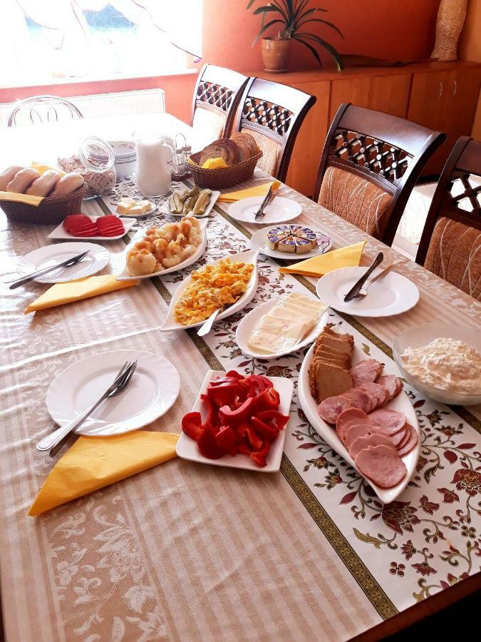 Gospodarstwo Agroturystyczne Pod Lasem Maria Plazio Narol Ngoại thất bức ảnh